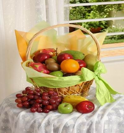 India-flowers Fruit baskets for India